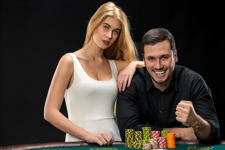 Meja Domino QQ di macau 5d dengan layout kartu dan area taruhan